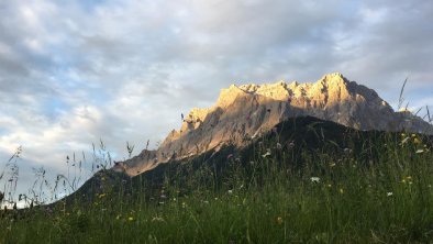 Blick auf die Zugspitze im Juni