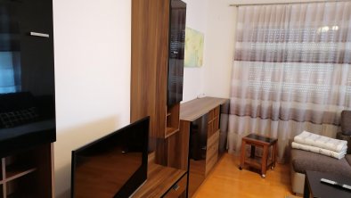 TV / Wohn-Schlafzimmer