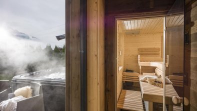 Sauna und Außen Whirpool Chalets