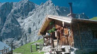 apartment-stubaital-pircher-maes-umgebung-sommer-4