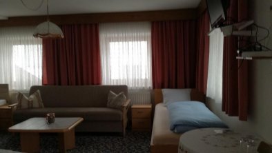 Mehrbettzimmer - 1 Doppelbett und 2 Einzelbetten