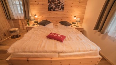 Zirbenschlafzimmer in Felixe´s Lodge, © Katrin Braito