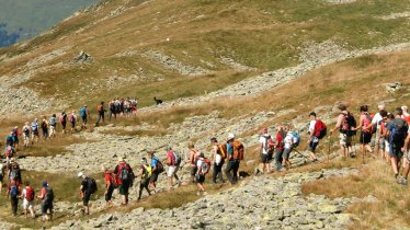 Teilnehmer der 11-Stunden-Wanderung KitzAlpHike, © TVB Kitzbüheler Alpen - Brixental