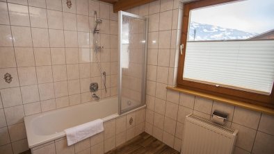 Klausner_Geli - Badezimmer 1