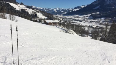 Blick von der Naturschneepiste zum Franbichlhof