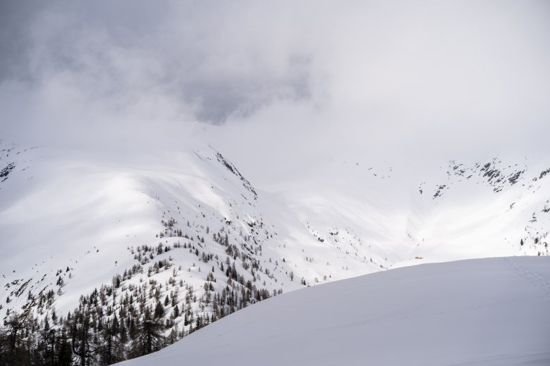             Hoch über dem Pustertal erheben sich die Villgratner Berge.

          