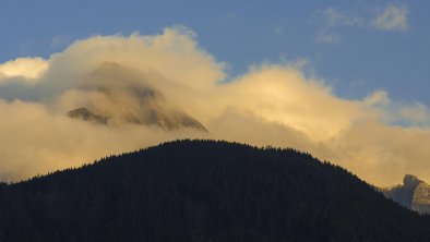 Abendliche Wolkenstimmung an der Ahornspitze, © Paul Sürth