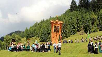 Gelebte Tradition - Prozessionen in Obertilliach