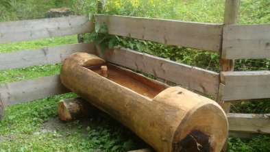 Brunnen vor der Dorferalm