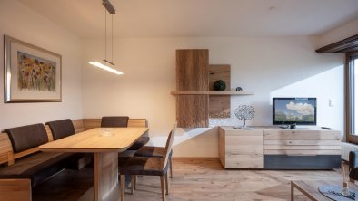 Appartement_Lethaus_Tomczac_Brkenweg_Ellmau_Wohnzi, © Hannes Dabernig