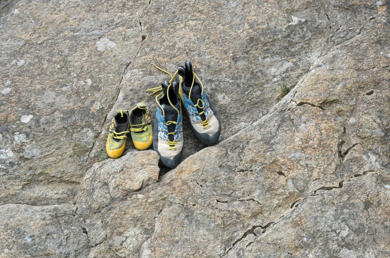 Auf die Kletterschuhe k&ouml;nnen Athleten am meisten Einfluss nehmen indem sie die Materialien intensiv testen. (c) Simon Sch&ouml;pf
