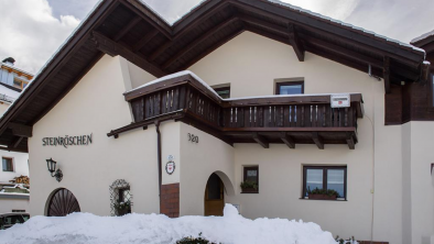 Eingang Haus Steinröschen Seefeld