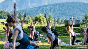 Yoga inmitten der Bergwelt von Seefeld - das Good Vibes Festival, © Melanie Schmidl