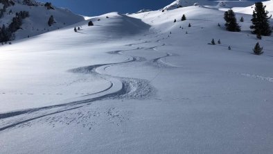 Spuren im Schnee am Hochzeiger