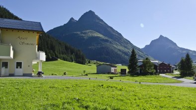 Blick auf die Gorfenspitze und Ballunspitze