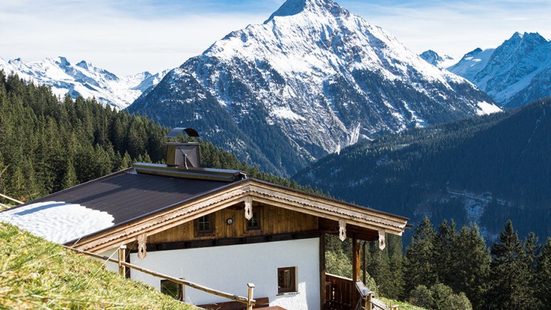 Hütten in Tirol: Almhütte Neurauth in Finkenberg, © Familie Mitterer
