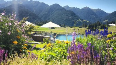 Wellnessgarten mit traumhaftem Ausblick