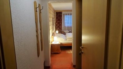 Doppelzimmer 3 Eingang (2)