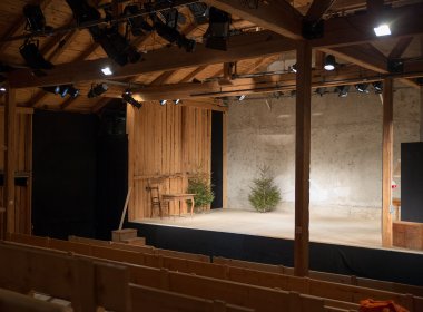 Bernadette Abendstein und Hakon Hirzenberger&nbsp;bringen&nbsp;die gro&szlig;e Theaterwelt ins Zillertal., © Bert Heinzlmeier