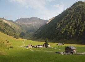 Alpengasthof Kasern im Schmirntal, © Tirol Werbung/Bert Heinzlmeier