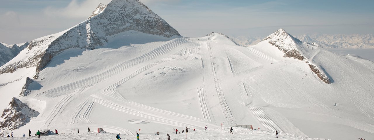 Hintertuxer Gletscher mit dem Olperer im Hintergrund, © Tirol Werbung/Regina Recht