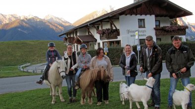 Haus mit Gästen