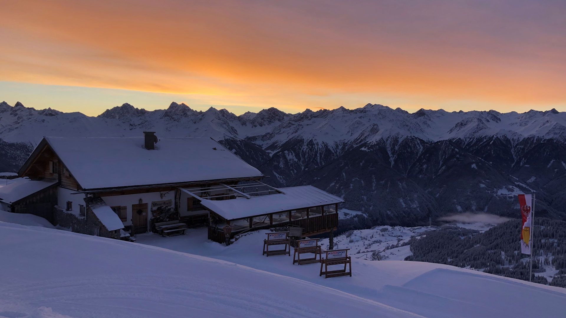 Wonnealm bei Sonnenaufgang im Winter