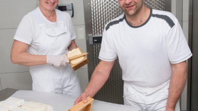Prädastenhof - Herstellung eigener Butter